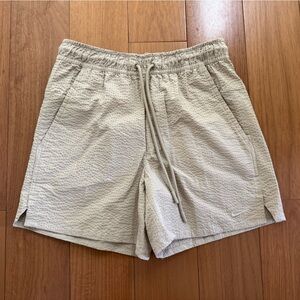 Nike Men's Dri-FIT Unlimited 5" Seersucker Shorts